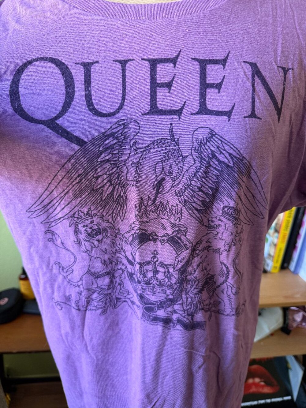 NWT Queen Band Crest Graphic Tee Purple Women’s XXL Old Navy Licensed Rock Tee